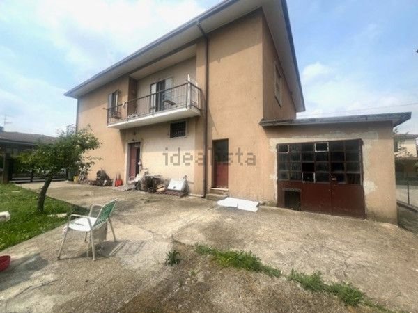 casa indipendente in vendita a Rezzato