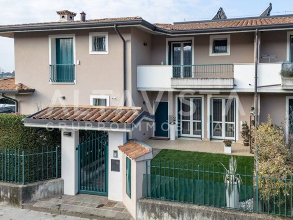 casa indipendente in vendita a Rezzato