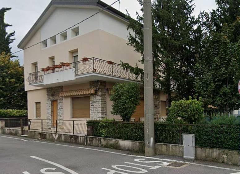 casa indipendente in vendita a Rezzato
