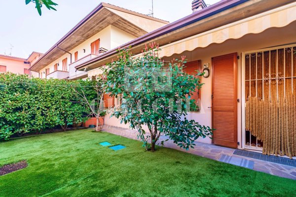 casa indipendente in vendita a Rezzato