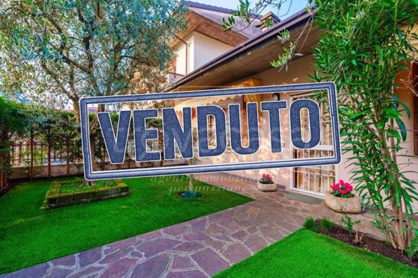 casa indipendente in vendita a Rezzato