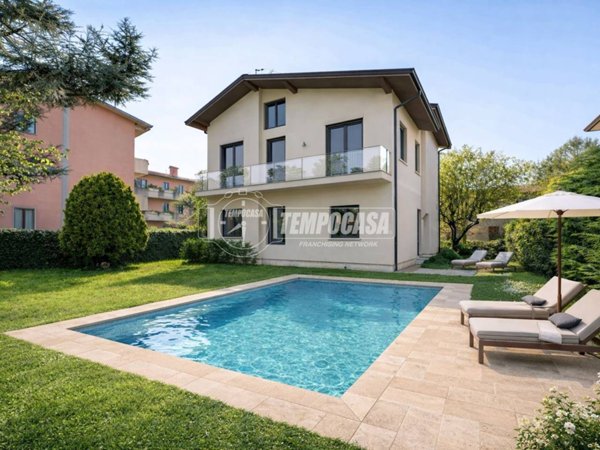 casa indipendente in vendita a Rezzato