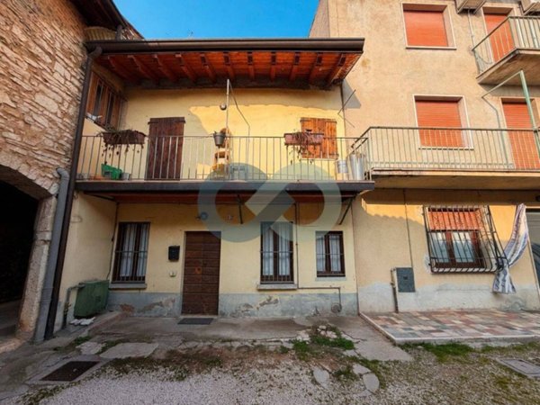 casa indipendente in vendita a Rezzato