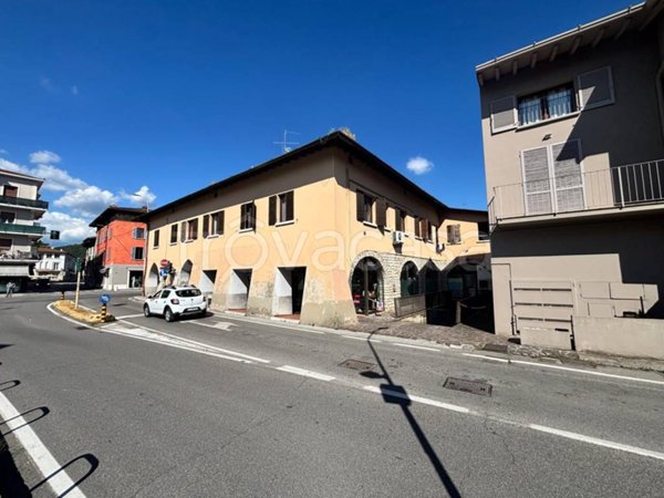 appartamento in vendita a Rezzato in zona Treponti