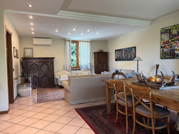 casa indipendente in vendita a Rezzato