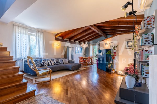 casa indipendente in vendita a Rezzato