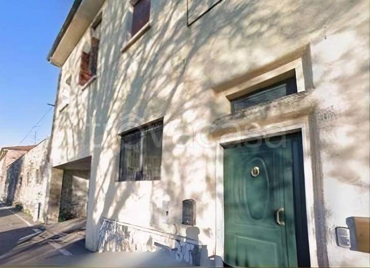 appartamento in vendita a Rezzato in zona Treponti