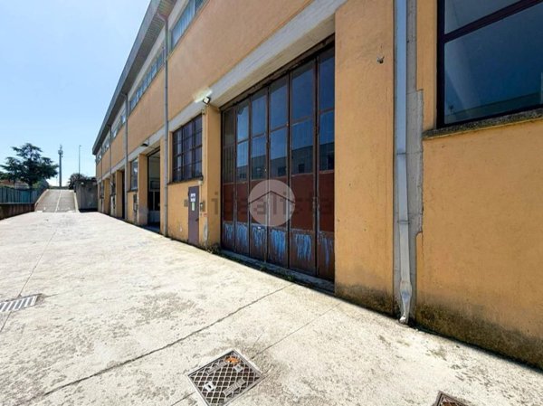 ufficio in vendita a Rezzato in zona Treponti