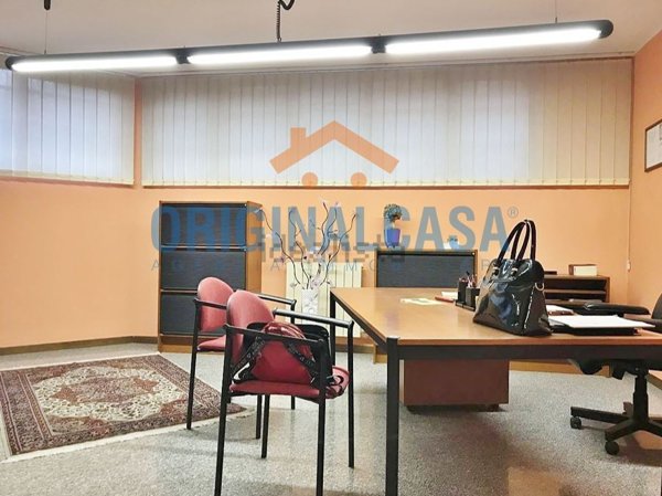 ufficio in vendita a Rezzato in zona Treponti