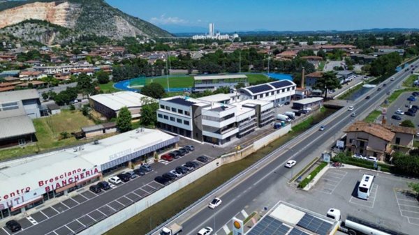 appartamento in vendita a Rezzato in zona Treponti