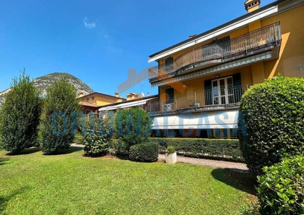 appartamento in vendita a Rezzato in zona Virle