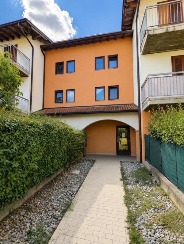 appartamento in vendita a Rezzato in zona Virle