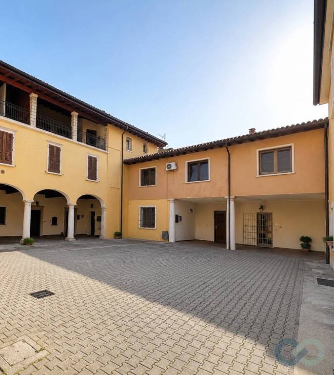 casa indipendente in vendita a Rezzato