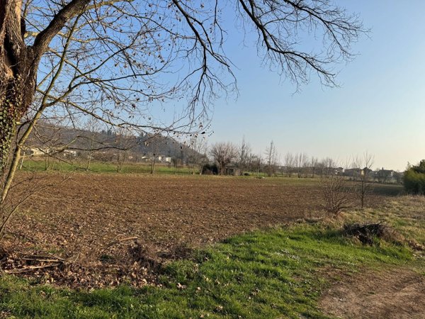 terreno in vendita a Rezzato in zona Virle