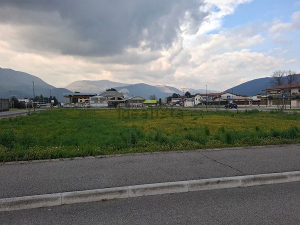 terreno in vendita a Rezzato in zona Virle