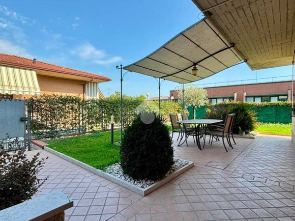 appartamento in vendita a Rezzato in zona Virle