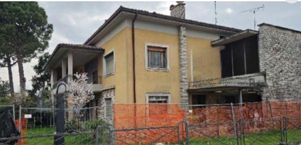 appartamento in vendita a Rezzato in zona Virle