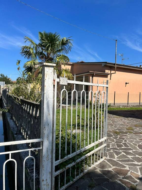 casa indipendente in vendita a Roccafranca