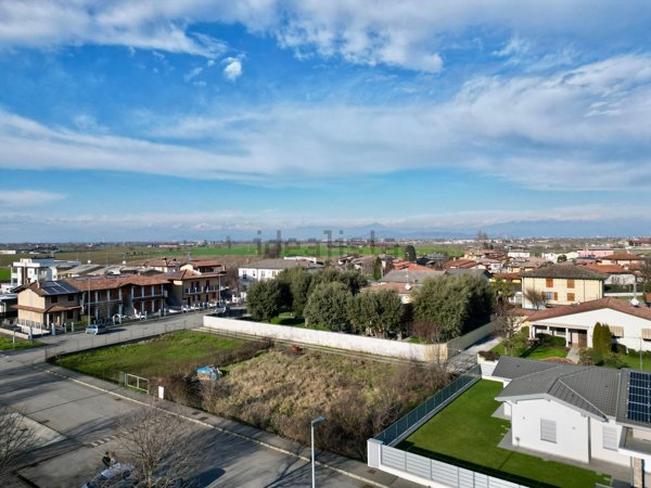 terreno edificabile in vendita a Roccafranca