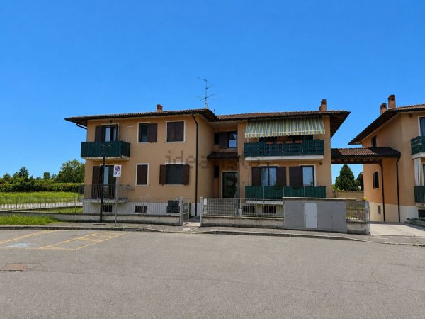 appartamento in vendita a Roccafranca in zona Ludriano