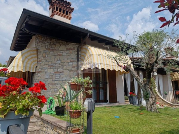 casa indipendente in vendita a Rodengo Saiano
