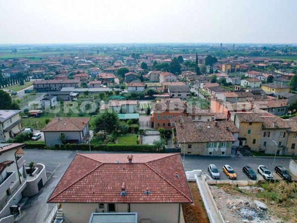 casa indipendente in vendita a Rodengo Saiano