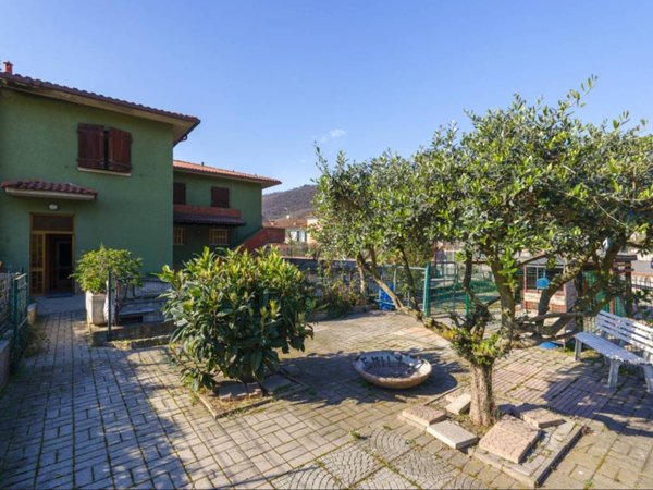 intera palazzina in vendita a Rodengo Saiano