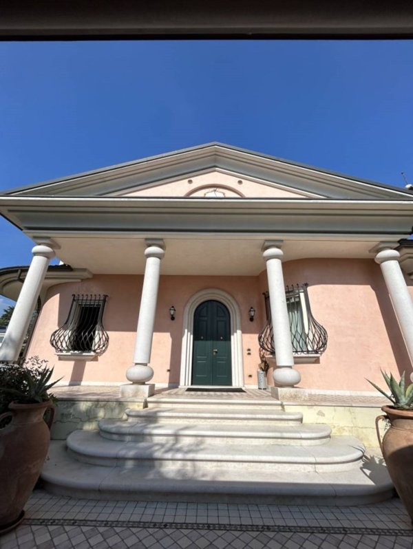 casa indipendente in vendita a Rodengo Saiano
