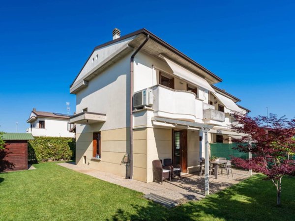 casa indipendente in vendita a Rodengo Saiano in zona Moie