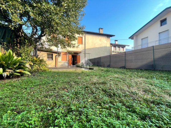 casa indipendente in vendita a Rodengo Saiano