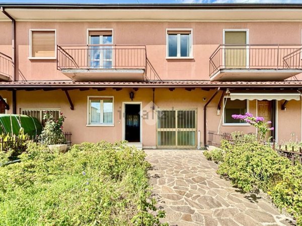 casa indipendente in vendita a Rodengo Saiano in zona Ponte Cingoli