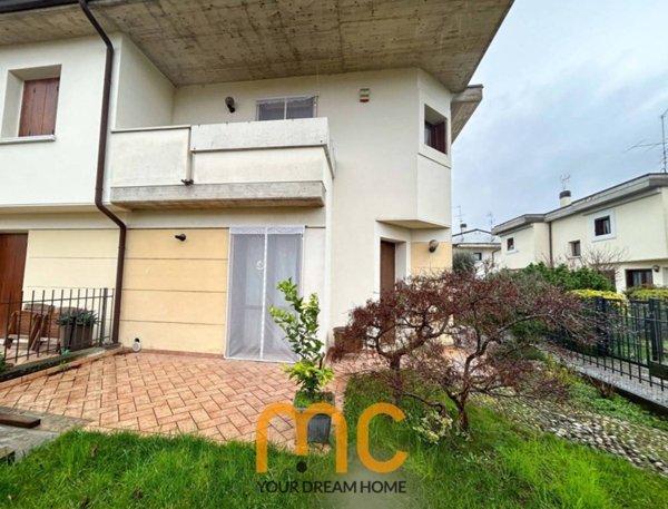 casa indipendente in vendita a Rodengo Saiano