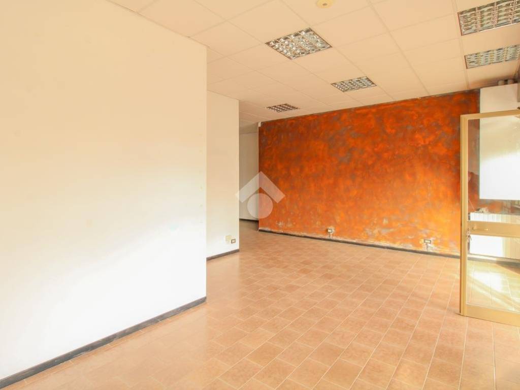 ufficio in vendita a Rodengo Saiano in zona Ponte Cingoli