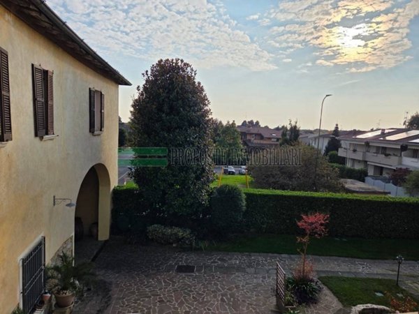 appartamento in vendita a Rodengo Saiano