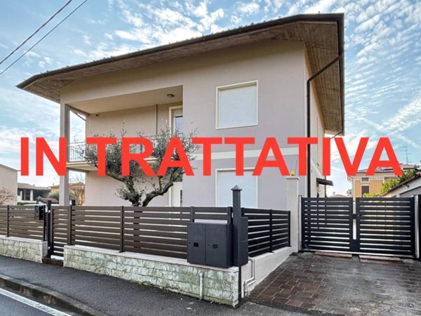 appartamento in vendita a Rodengo Saiano in zona Delma