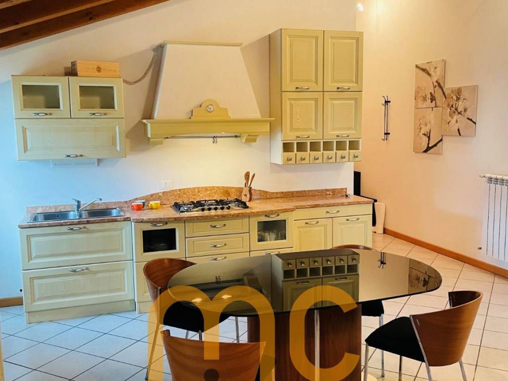 appartamento in vendita a Rodengo Saiano