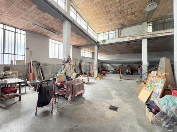 locale commerciale in vendita a Rodengo Saiano in zona Ponte Cingoli