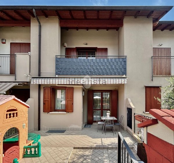 casa indipendente in vendita a Rodengo Saiano