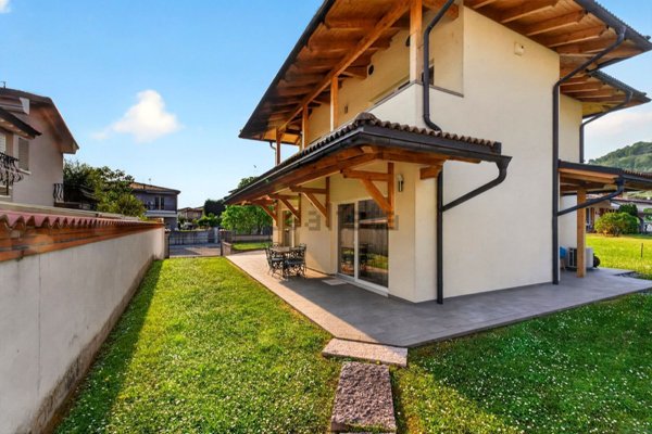 casa indipendente in vendita a Rodengo Saiano in zona Ponte Cingoli
