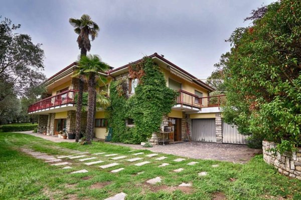 casa indipendente in vendita a Roè Volciano in zona Gazzane