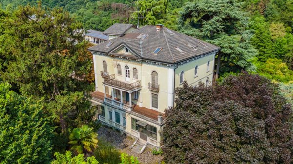 villa in vendita a Roè Volciano