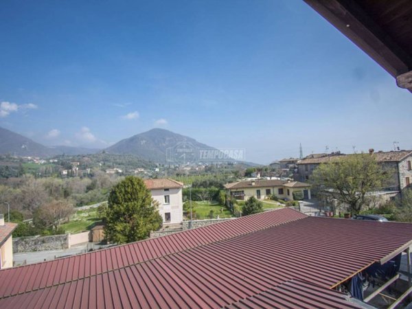appartamento in vendita a Roè Volciano