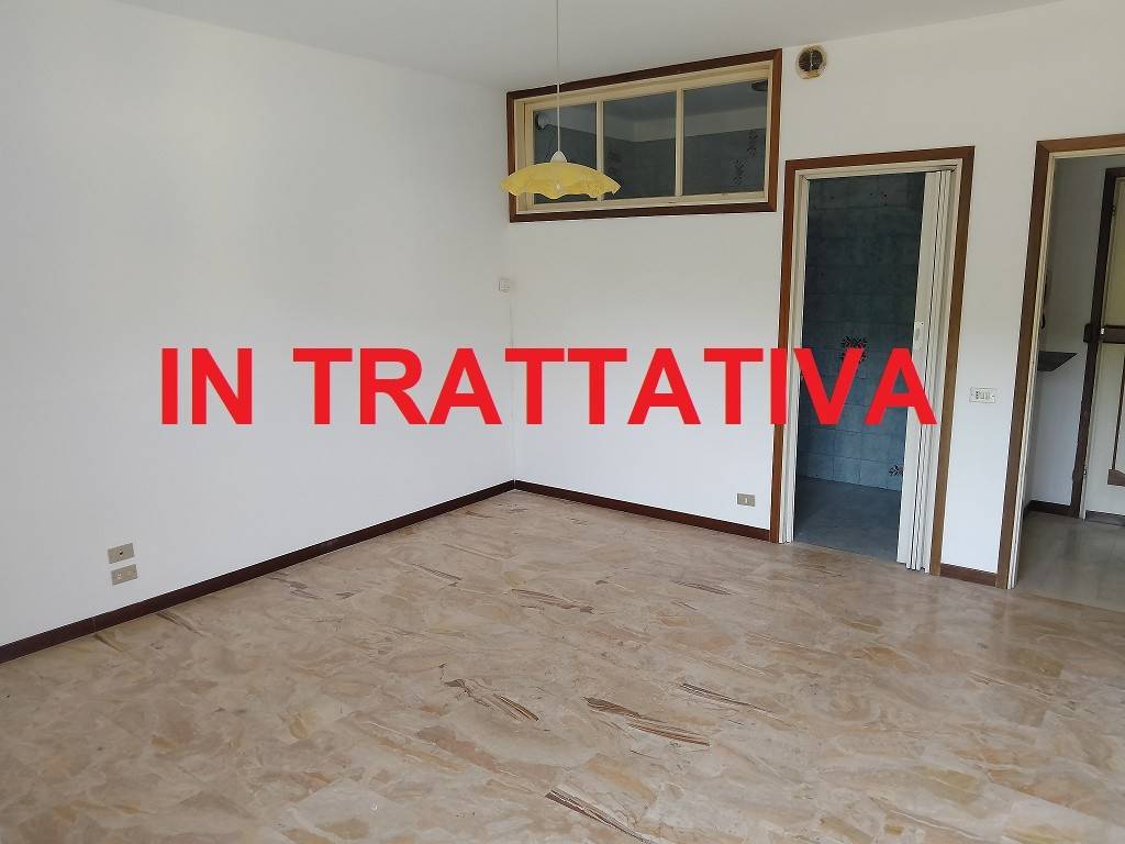 appartamento in vendita a Roè Volciano in zona Volciano