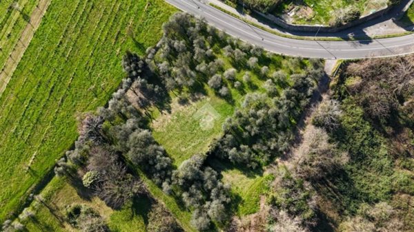 negozio in vendita a Roè Volciano in zona Volciano