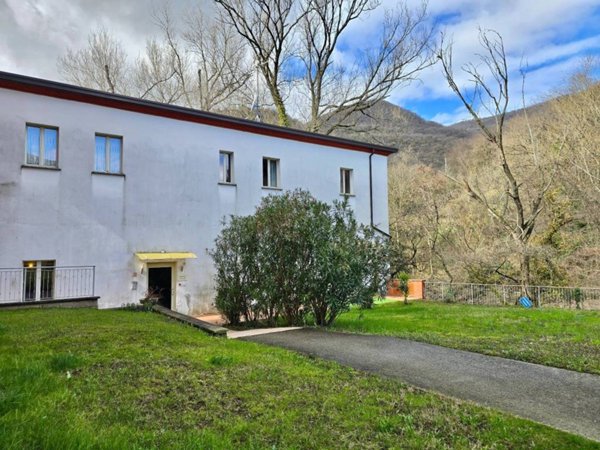 appartamento in vendita a Roè Volciano