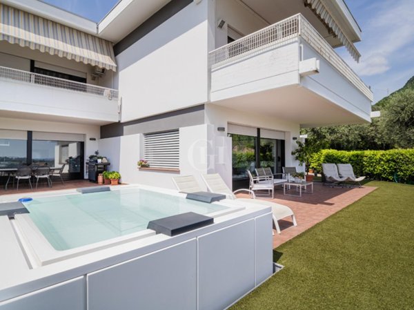 casa indipendente in vendita a Roè Volciano