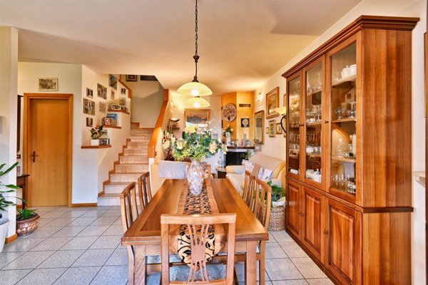 casa indipendente in vendita a Roè Volciano in zona Volciano