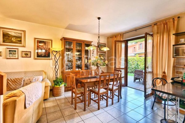 casa indipendente in vendita a Roè Volciano in zona Volciano
