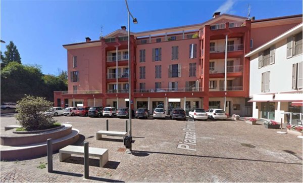 negozio in vendita a Roè Volciano