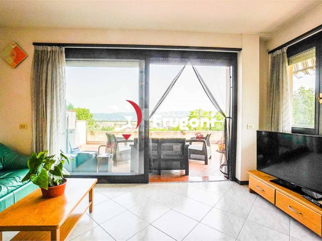 appartamento in vendita a Roè Volciano in zona Trobiolo